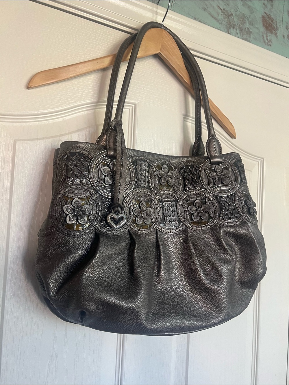 Brighton Nala Pewter Metallic Bronze
Leather Shoulder Bag Masterpiece